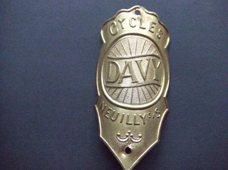 Davy cycles goudkleurig fietsplaatje balhoofdplaatje 1